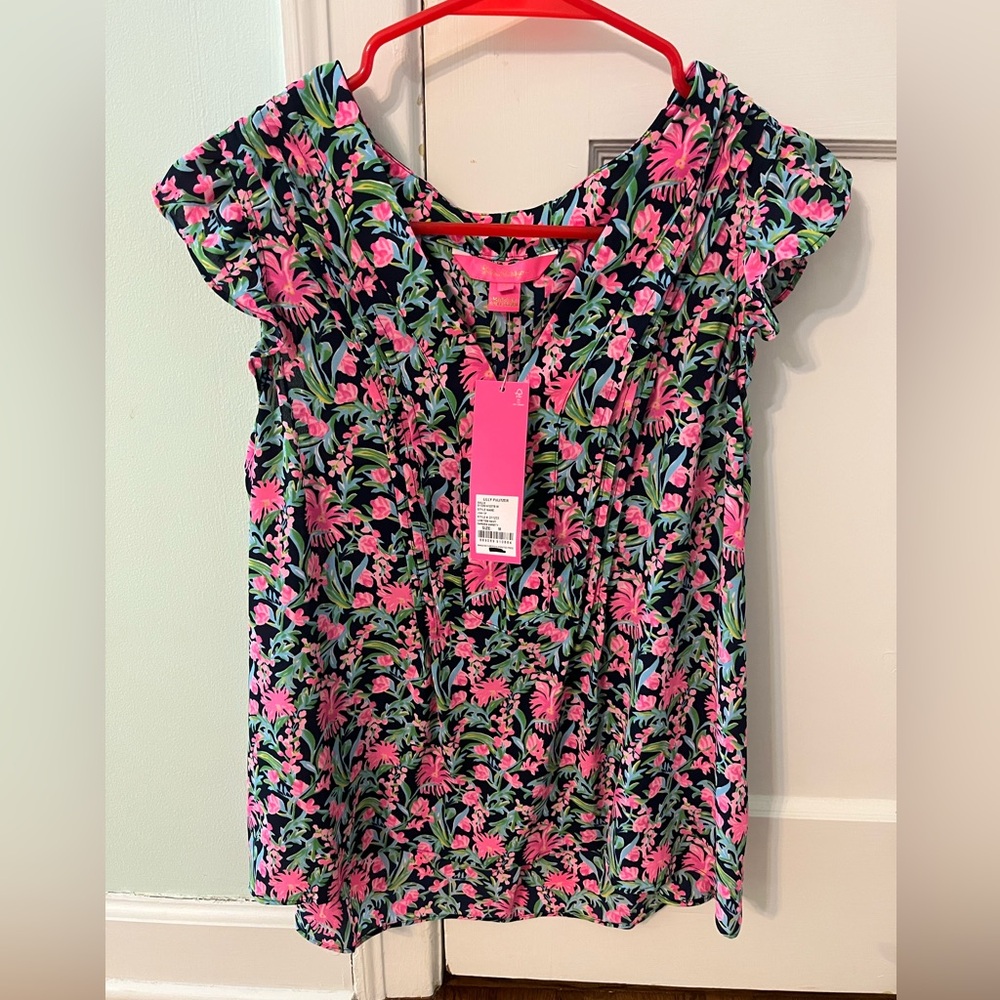 Lilly Pulitzer Black and Pink Blouse with Cap Sleeves and Peter Pan Collar Size